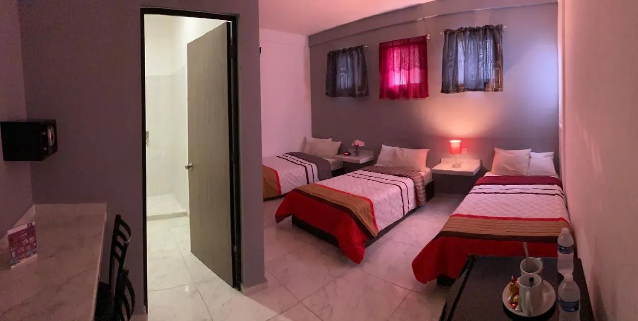 Las Gardenias Cancun 3*,